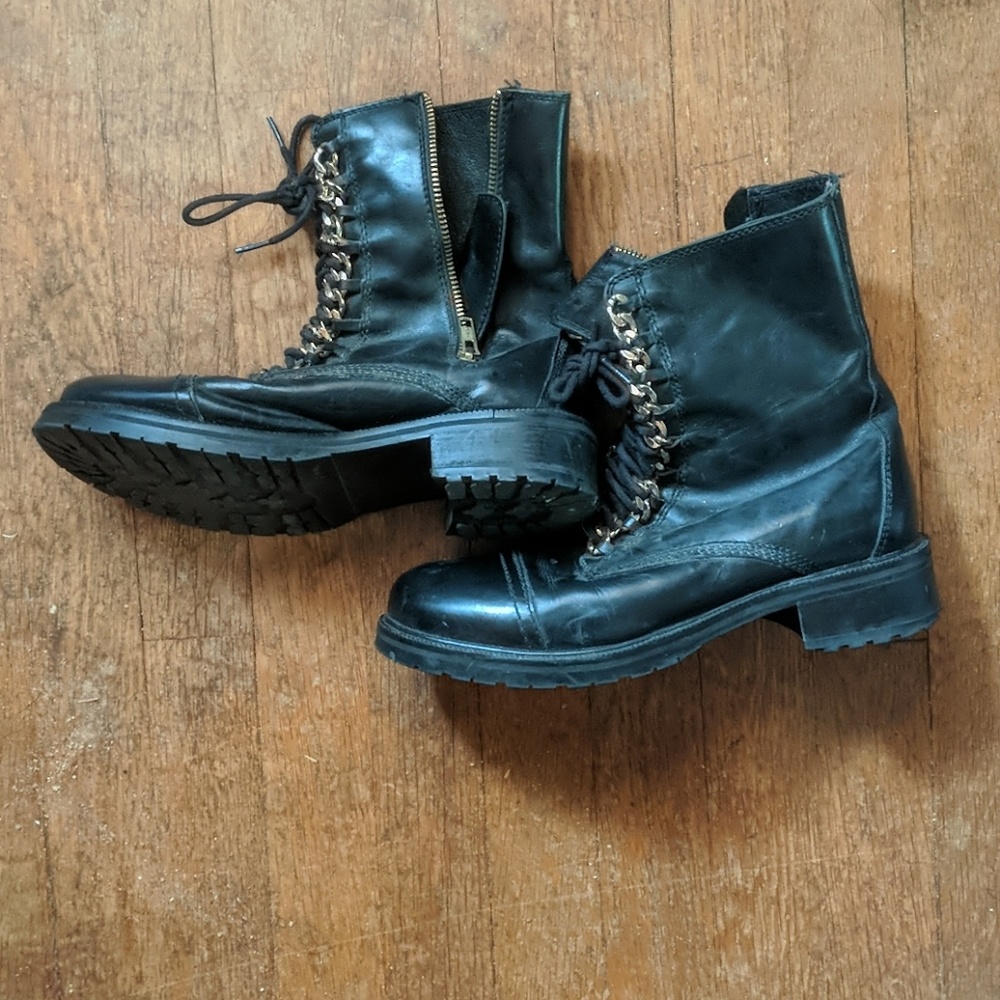 Steve Madden booties 8.5